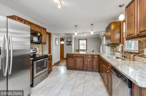 1244 Dl St, Saint Paul MN 55113-3503 exterior