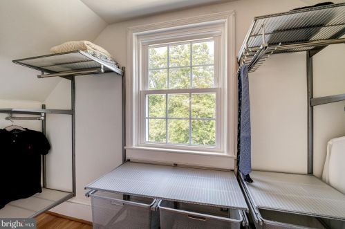 8436 Leaf Rd, Alexandria VA 22309-1708 exterior