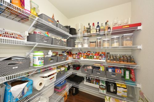 7312 Beau Ave, Milwaukee WI 53224 exterior