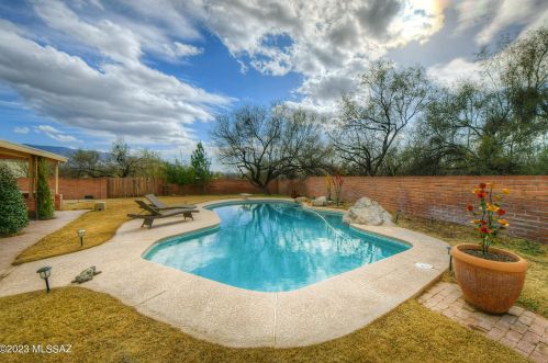 12500 Calle Tatita, Tucson AZ  85749-9736 exterior