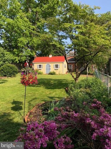 614 Church St, Limerick PA 19468-2123 exterior