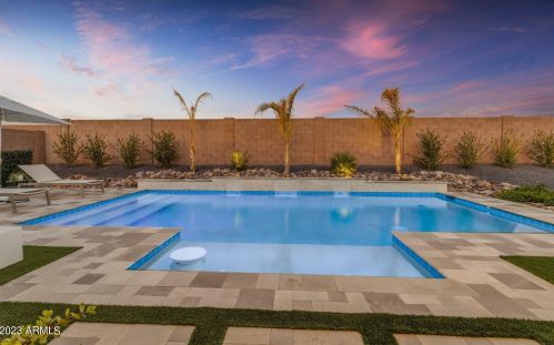 8513 22 Dr, Phoenix AZ 85041-7712 exterior