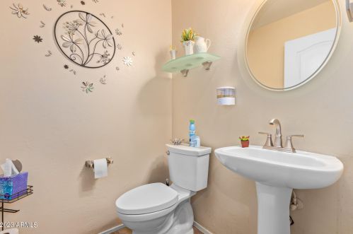 1454 Whitten Pl, Chandler AZ 85225-2101 exterior