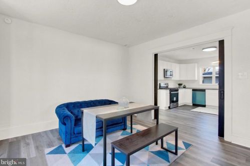 319 King St, Littlestown PA 17340-1612 exterior