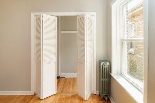 2441 Dakin St, Chicago IL 60641-2607 exterior