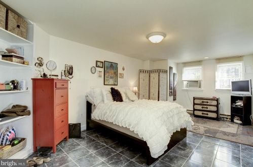 2015 Q St, Washington DC 20002-2373 exterior