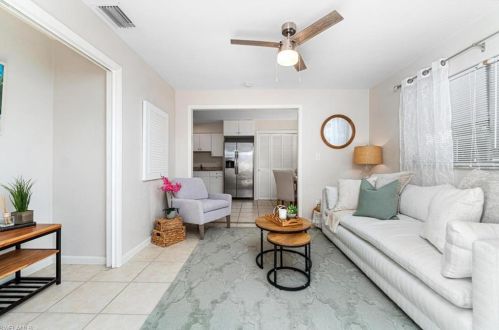 662 109 Ave, Naples FL 34108-1810 exterior