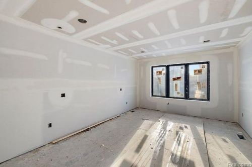 1852 Holland St, Bham MI 48009-6856 exterior