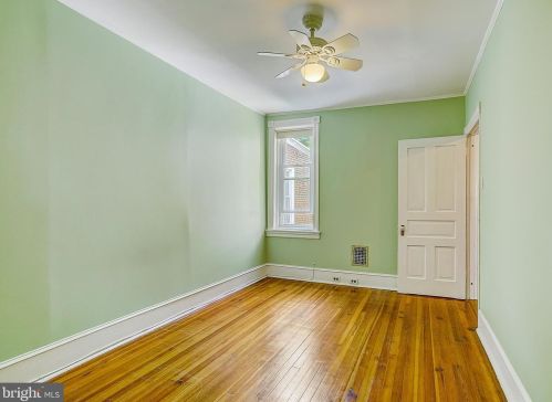 8104 Ardleigh St, Philadelphia PA 19118-3415 exterior