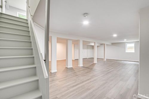 53 Fairmount Ave, Edison NJ  08820-2032 exterior