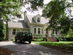 39 Crehore Dr, Newton, MA 02462-1108