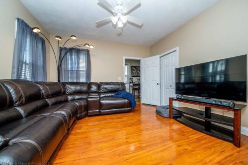 136 Ohio Ave, Providence RI  02905-4304 exterior