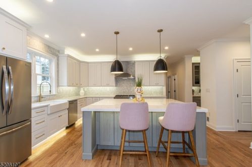 2051 Jersey Ave, Scotch Plains NJ  07076-4679 exterior