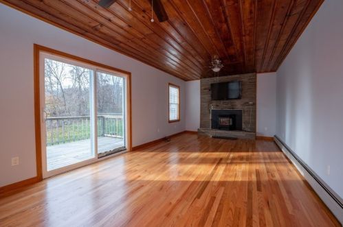 119 Highland Ave, West Springfield MA 01089-1017 exterior