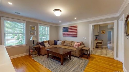 1157 Farmington Ave, Hartford CT 06107-1608 exterior