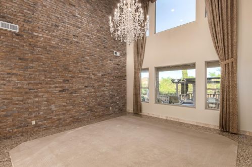 25401 45th Dr, Phoenix AZ  85083-2243 exterior