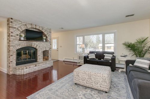 2132 County Rd F, Saint Paul MN 55110-3801 exterior