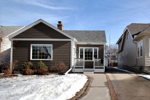 2362 85, Milwaukee WI  53226-1909 exterior