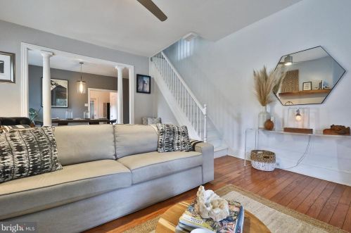 123 Gorgas Ln, Philadelphia PA 19119-1324 exterior