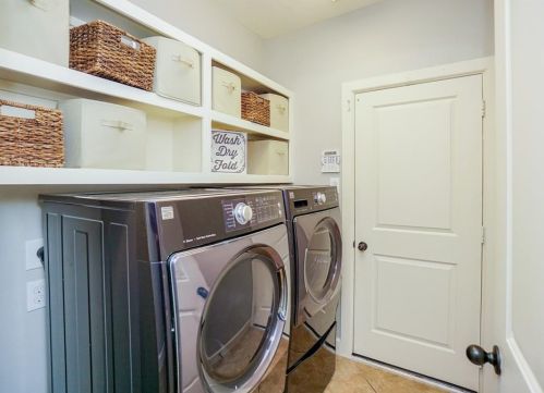 28206 Wild Mustang Ln, Fulshear TX 77441-2066 exterior