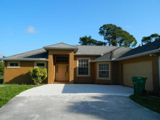 297 Moselle Ave, Fort Pierce, FL 34984-5027