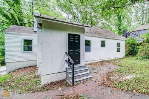 2935 Harlan Dr, Atlanta GA  30344-3705 exterior