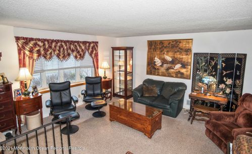 22 Connecticut Concourse, Jackson Twp NJ 08527-1425 exterior