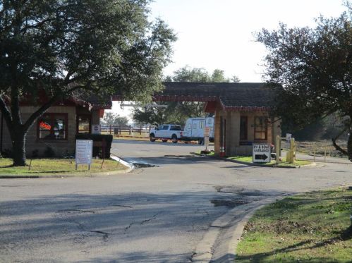 2224 Lariat Trl, Frisco TX 75034-9323 exterior