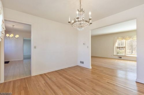 1132 Prospect St, Westfield NJ 07090-4237 exterior