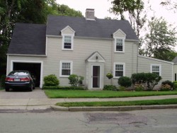 120 Cherry St, Newton, MA 02465-1239