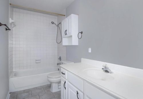 8203 Cross Country Dr, Humble TX 77346-6115 exterior