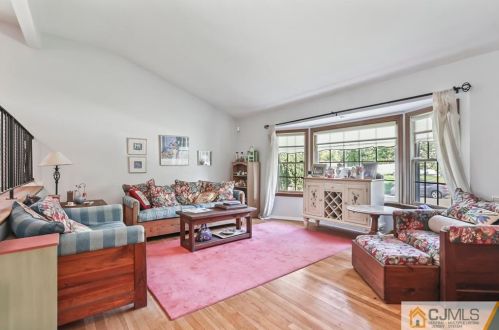 29 Sioux St, Old Bridge NJ 08857-1842 exterior