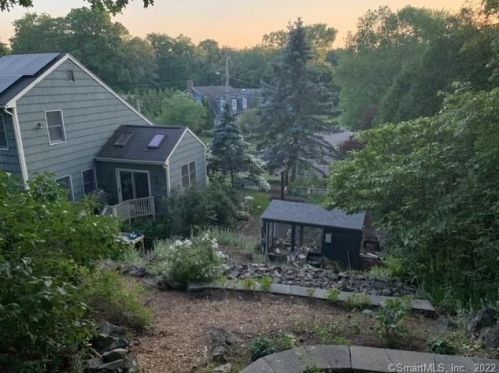 96 Rutland Rd, Milford CT 06461-1810 exterior