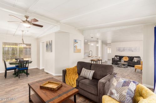 9010 Olive Ln, Chandler AZ  85248-6404 exterior