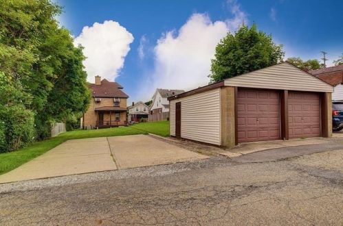 2856 Castlegate Ave, Pittsburgh, PA 15226-2011