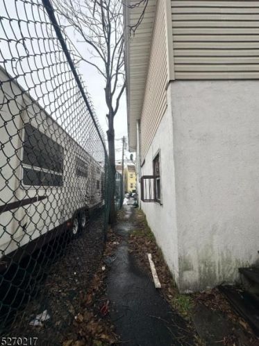 521 18 St, Paterson NJ 07514-2611 exterior