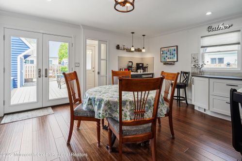 1231 Fleming Ave, Point Pleasant Beach NJ 08742-4040 exterior