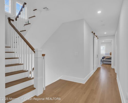 400 Newark Ave, Point Pleasant Beach NJ 08742-4141 exterior