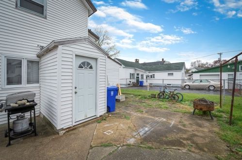 49 Kilton St, Taunton MA 02780-2953 exterior