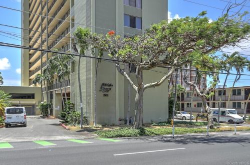 1561 Pensacola St, Honolulu HI  96822-3893 exterior