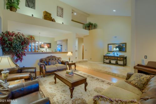 33907 23 Dr, Phoenix AZ 85027-4137 exterior