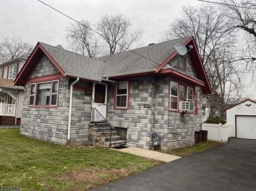 1137 Charlotte Pl, Rahway NJ  07065-2727 exterior