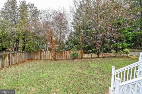 1339 Mayflower Dr, Mc Lean VA 22101-5612 exterior