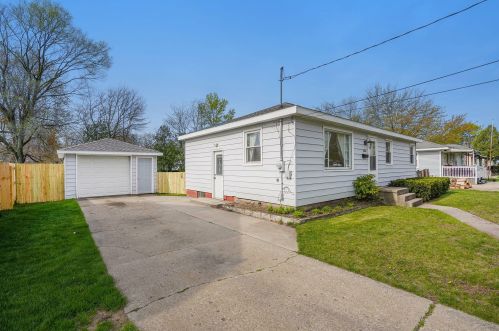 1626 Chapel St, Wyoming, MI