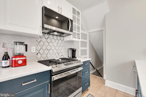 1218 Fairmont St, Washington DC  20009-5322 exterior