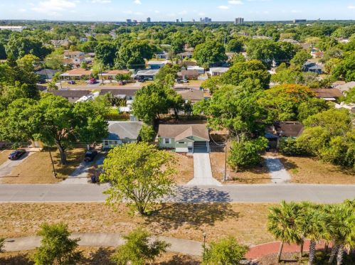 2714 La Salle St, Tampa FL  33607-5215 exterior