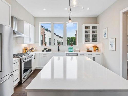 1285 Chelsea Cir, Atlanta, GA 30318-1268