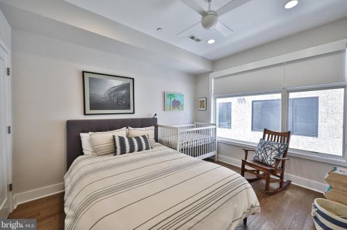 1427 Kater St, Philadelphia PA 19147-1851 exterior