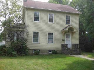 5 Spoor Ave, Poughkeepsie, NY 12603-3504