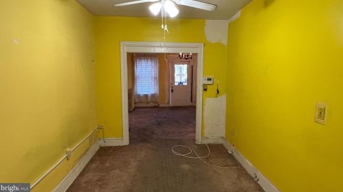 225 Cromwell Ter, Washington DC 20002-1029 exterior